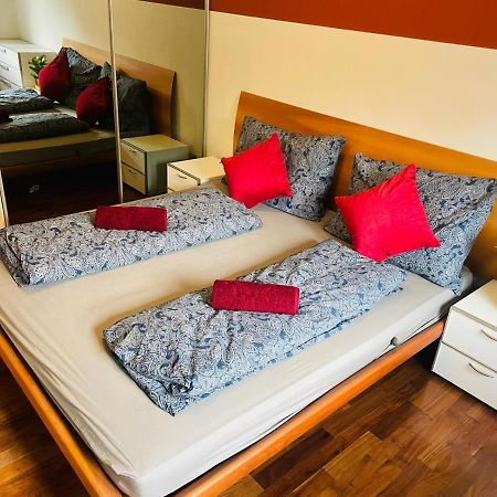 Super Deluxe Apartment - Near U6, U3 In City Center Wenen Buitenkant foto
