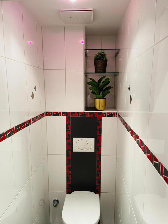 Super Deluxe Apartment - Near U6, U3 In City Center Wenen Buitenkant foto