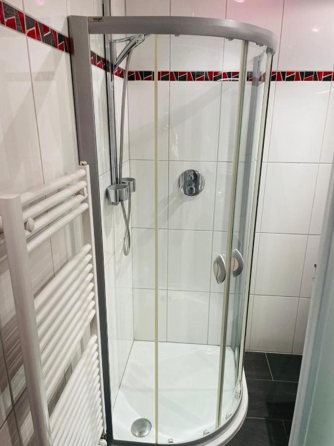Super Deluxe Apartment - Near U6, U3 In City Center Wenen Buitenkant foto