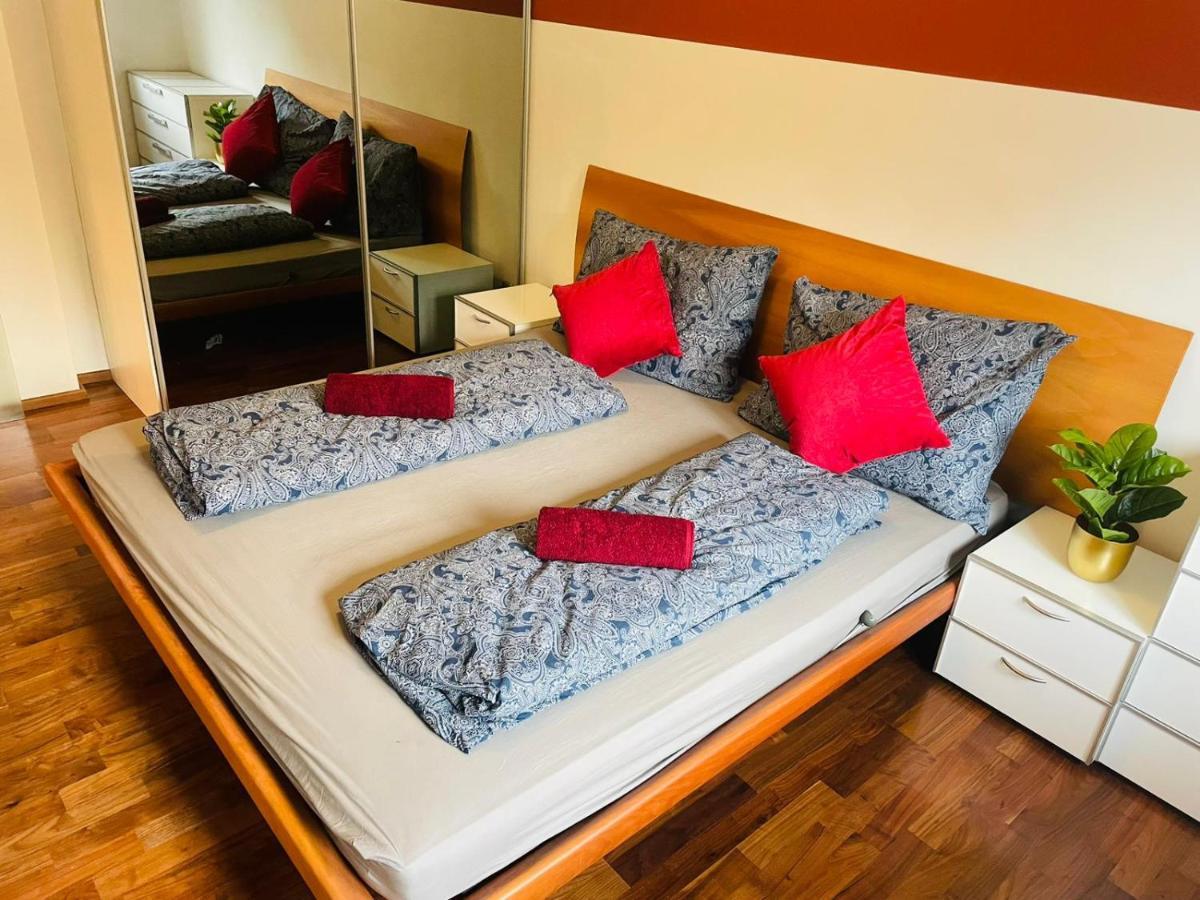 Super Deluxe Apartment - Near U6, U3 In City Center Wenen Buitenkant foto