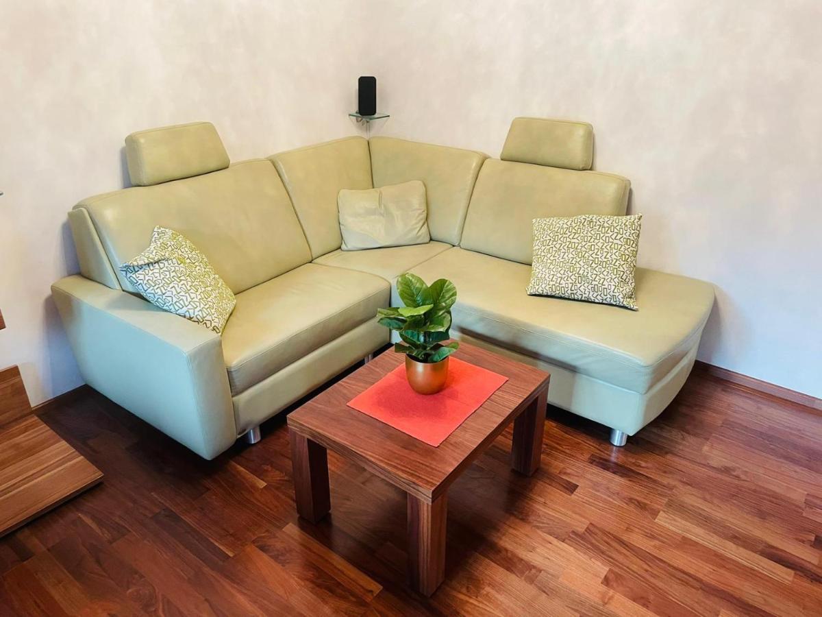 Super Deluxe Apartment - Near U6, U3 In City Center Wenen Buitenkant foto