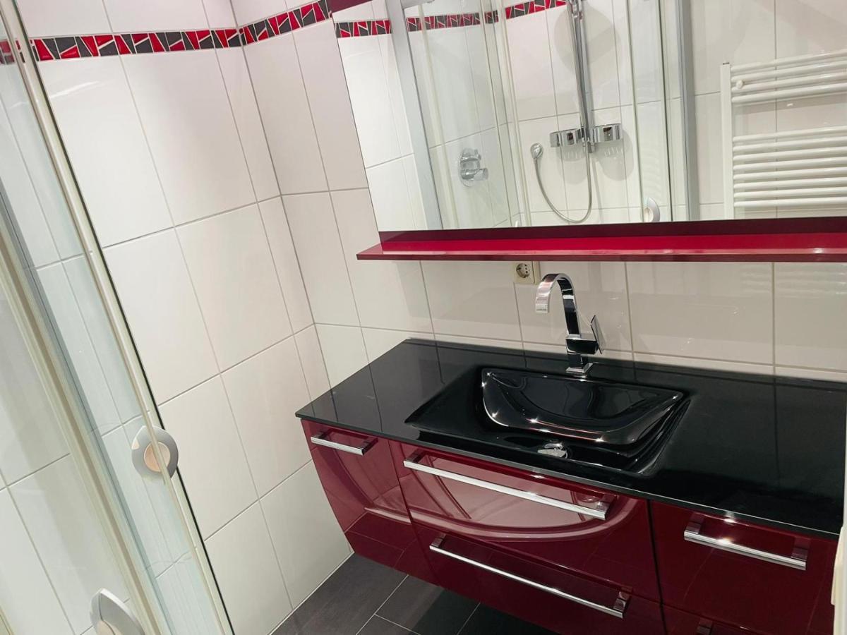 Super Deluxe Apartment - Near U6, U3 In City Center Wenen Buitenkant foto