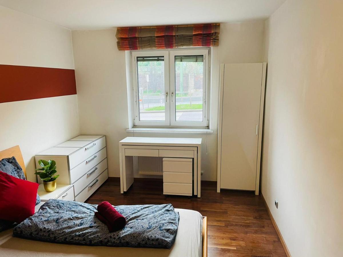 Super Deluxe Apartment - Near U6, U3 In City Center Wenen Buitenkant foto
